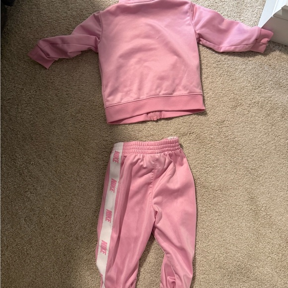 Nike Pink Kids' Tracksuit Set - Picture 2 of 2